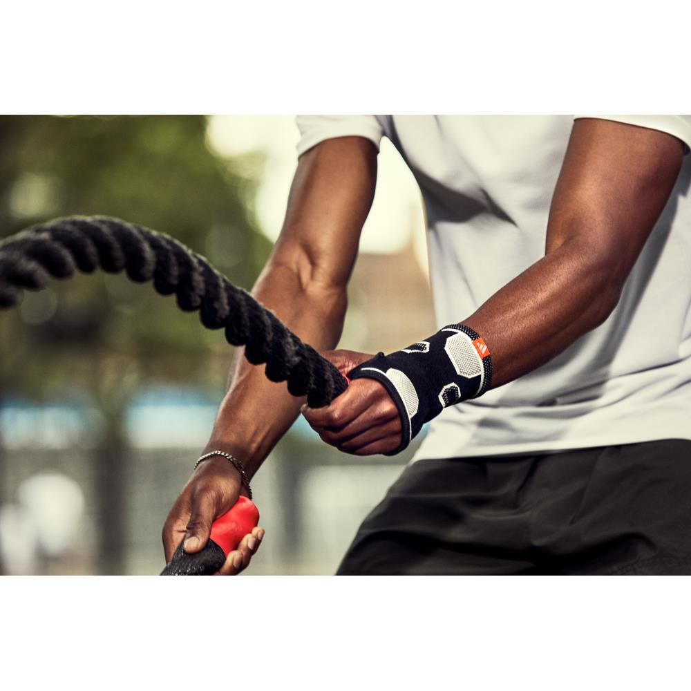 adidas wrist support